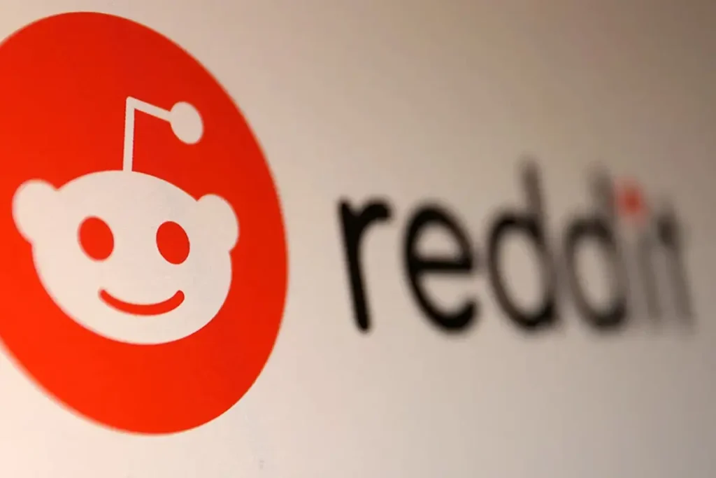 Reddit invisible outage users confused