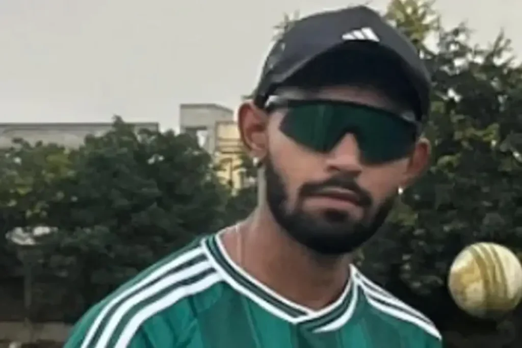 Who is Izaz Sawaria?