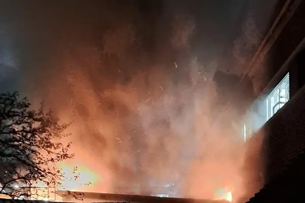 Kensington Roof Gardens fire 2026