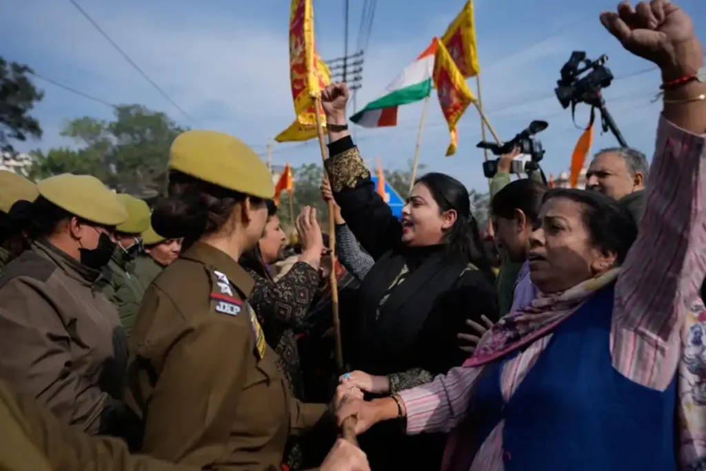 Kashmir medical college shutdown reason