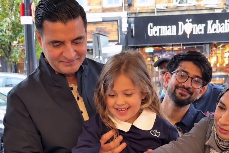 Asif Khaliq leads viral Pakistani Chaiwala Arshad Khan’s UK expansion chaiwala